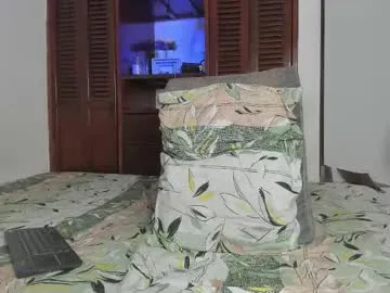 lary_holly – webcam model profile photo Image 15