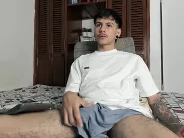 lary_holly – webcam model profile photo Image 9