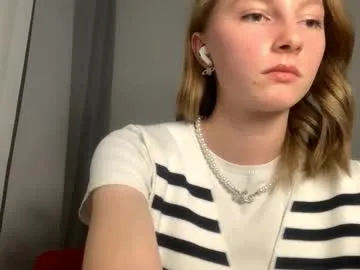 your_dolls – webcam model profile photo Image 2