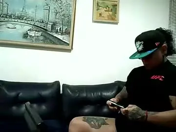 sexy_hot_friends_ – webcam model profile photo Image 17