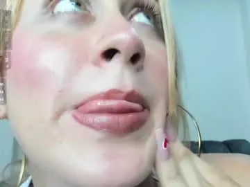 realtryit – webcam model profile photo Image 6