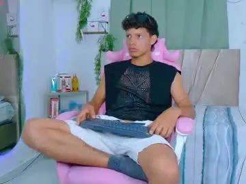 mylesandmaxxx06 – webcam model profile photo Image 4