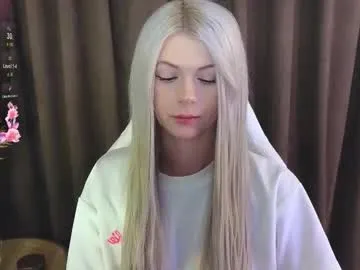 littlejennifer18 – webcam model profile photo Image 15