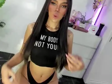 lavetax – webcam model profile photo Image 13