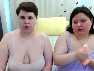 beckyandellen Image 19