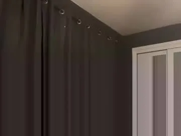 jitoon_exe – webcam model profile photo Image 3