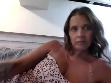 anabel054 – webcam model profile photo Image 2