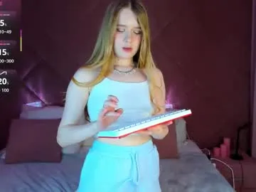 ArielEvans – webcam model profile photo Image 2