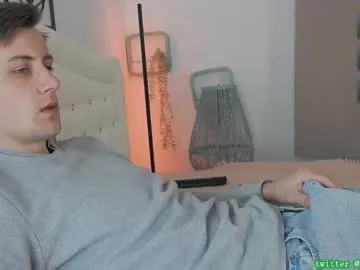 icevermilk – webcam model profile photo Image 4