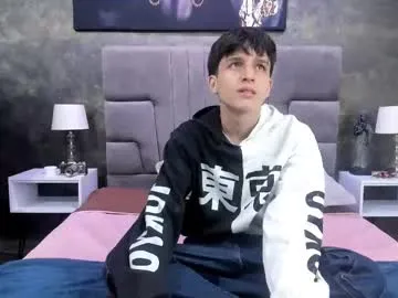 icevermilk – webcam model profile photo Image 8