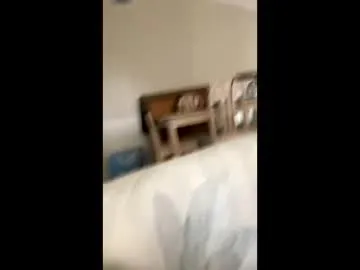 pinkypuppa – webcam model profile photo Image 6