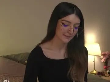 littlejennifer18 – webcam model profile photo Image 16