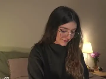 littlejennifer18 – webcam model profile photo Image 9