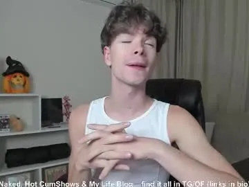 lust_one – webcam model profile photo Image 18