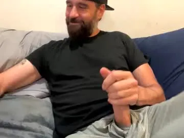 crismens – webcam model profile photo Image 9