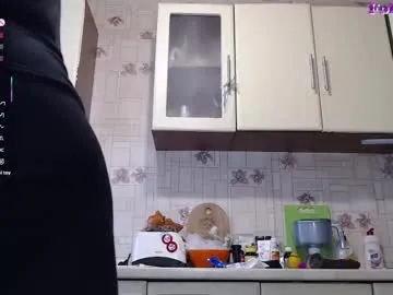 SelenaVoss – webcam model profile photo Image 17