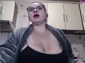 SelenaVoss – webcam model profile photo Image 19