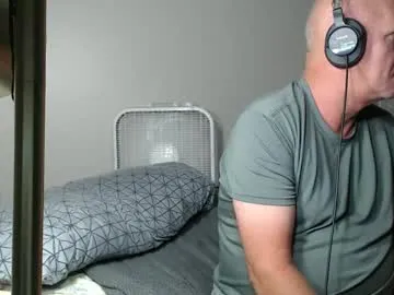 loving_ladies – webcam model profile photo Image 3