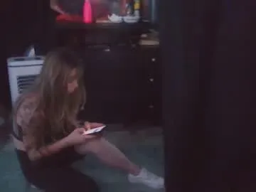 bright_diamonds_054 – webcam model profile photo Image 13