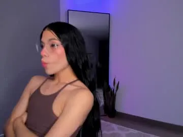 chloe_cherry21 – webcam model profile photo Image 6