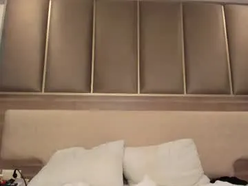 pinkypuppa – webcam model profile photo Image 6