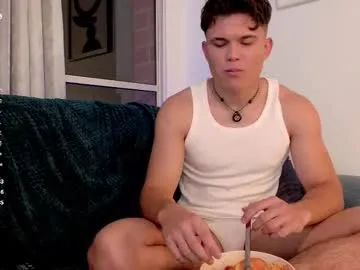 pizza_biceps – webcam model profile photo Image 16