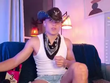 pizza_biceps – webcam model profile photo Image 19