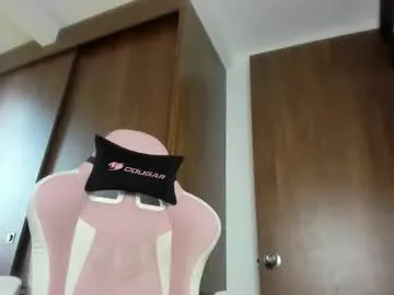 loving_ladies – webcam model profile photo Image 5