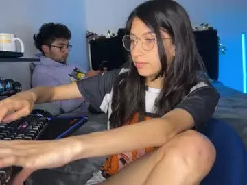 loossers – webcam model profile photo Image 18