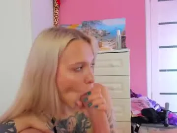 kira0541 – webcam model profile photo Image 5