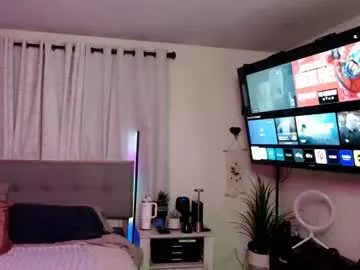 magical_mermaids – webcam model profile photo Image 14