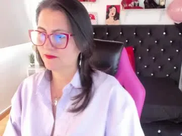 MayaSole – webcam model profile photo Image 12