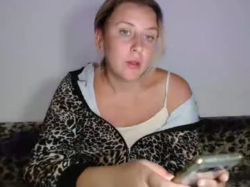 realtryit – webcam model profile photo Image 14