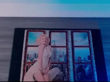 chloe_cherry21 – webcam model profile photo Image 15