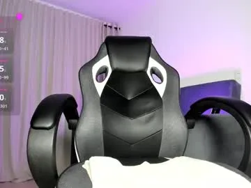 officialtommycash – webcam model profile photo Image 7