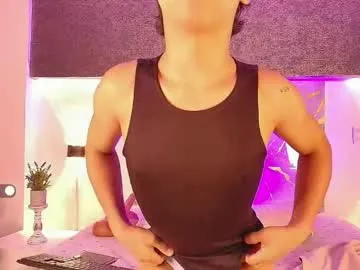 halan_jr – webcam model profile photo Image 4