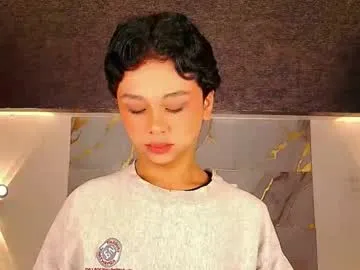 halan_jr – webcam model profile photo Image 5