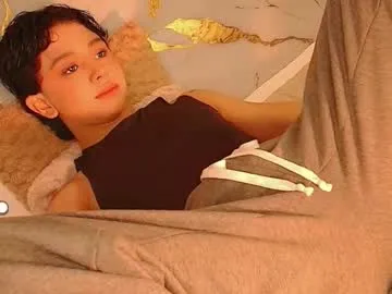 halan_jr – webcam model profile photo Image 8