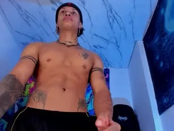 evan_white_ – webcam model profile photo Image 16