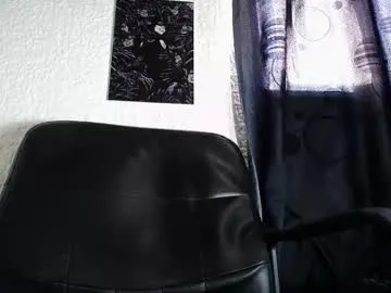 miahgorgeousy – webcam model profile photo Image 10