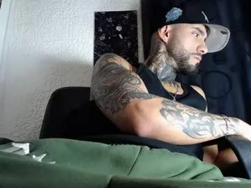 miahgorgeousy – webcam model profile photo Image 2