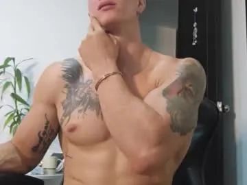 viksons – webcam model profile photo Image 17