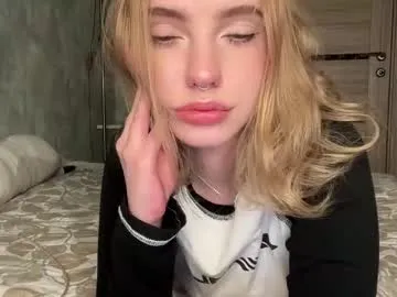 kykynel_4ever – webcam model profile photo Image 2