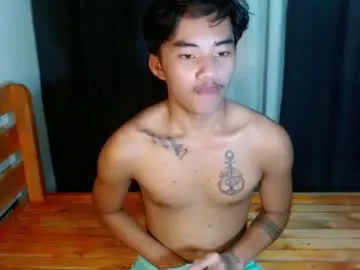 crismens – webcam model profile photo Image 8