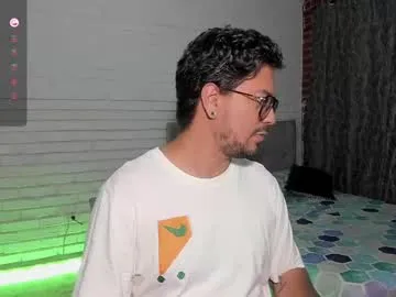 sexxxsirens – webcam model profile photo Image 3