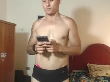 petites_perles – webcam model profile photo Image 13