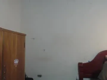 petites_perles – webcam model profile photo Image 17