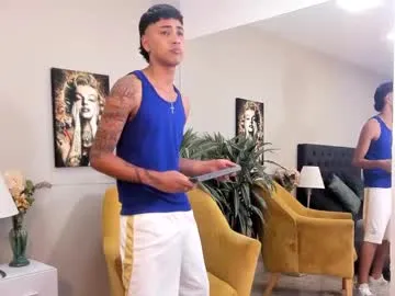 your_dolls – webcam model profile photo Image 15