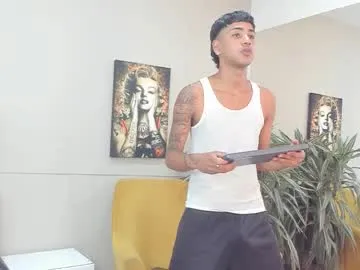 your_dolls – webcam model profile photo Image 17