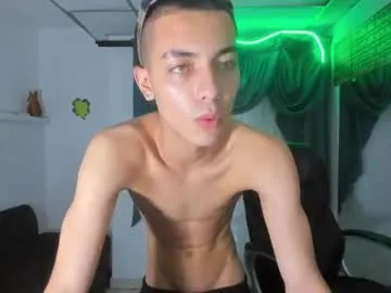 playussoftly – webcam model profile photo Image 12